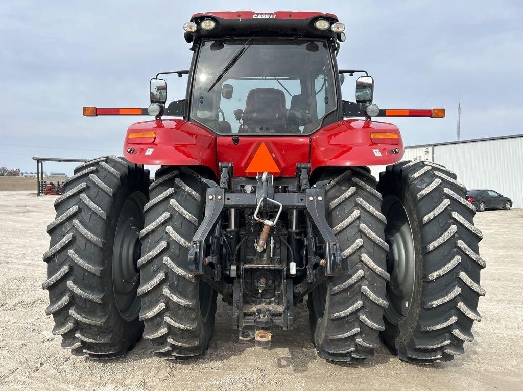 2015 Case IH Magnum 310 CVT Tractor