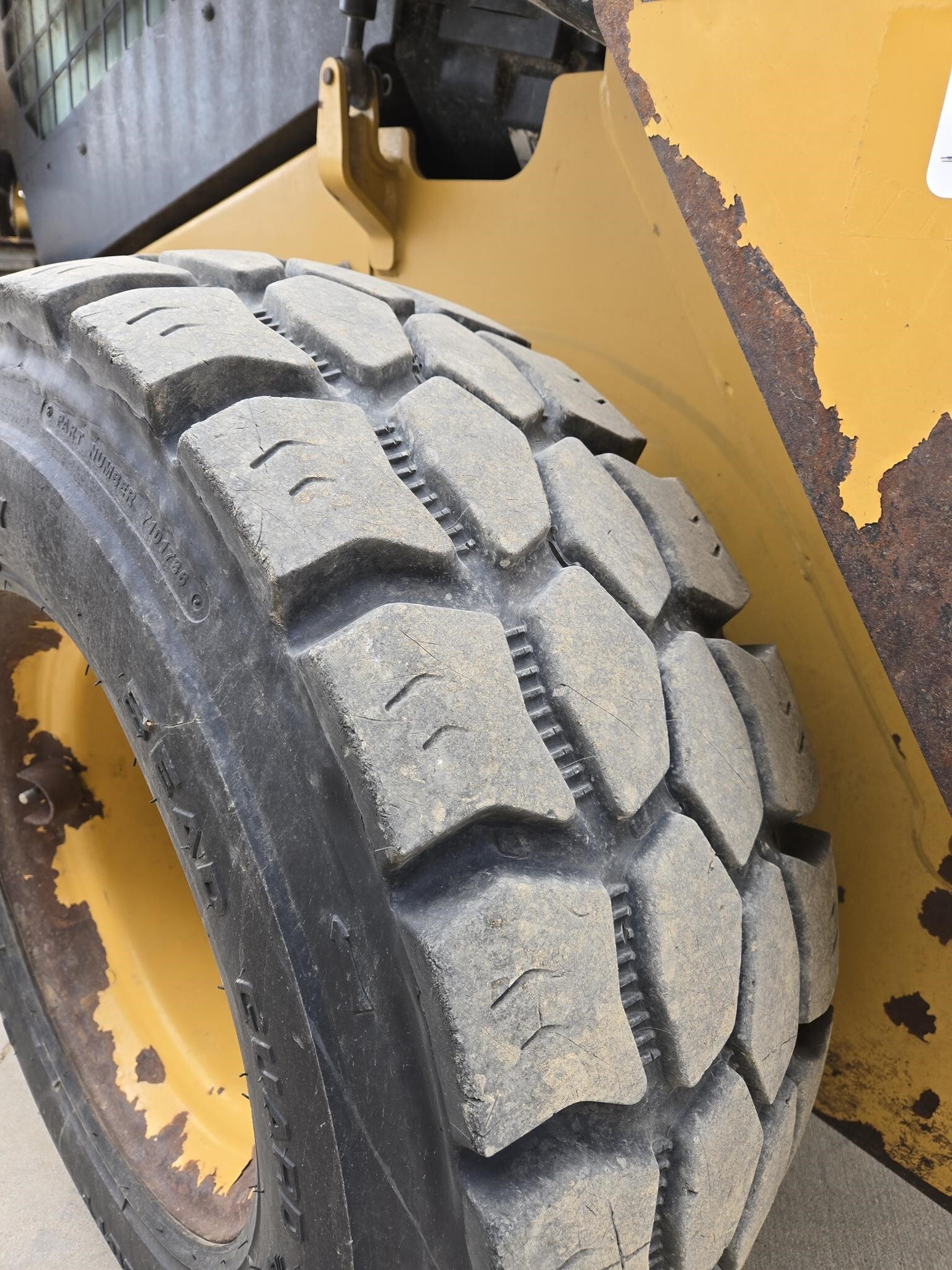 2014 Caterpillar 242D Skid Steer