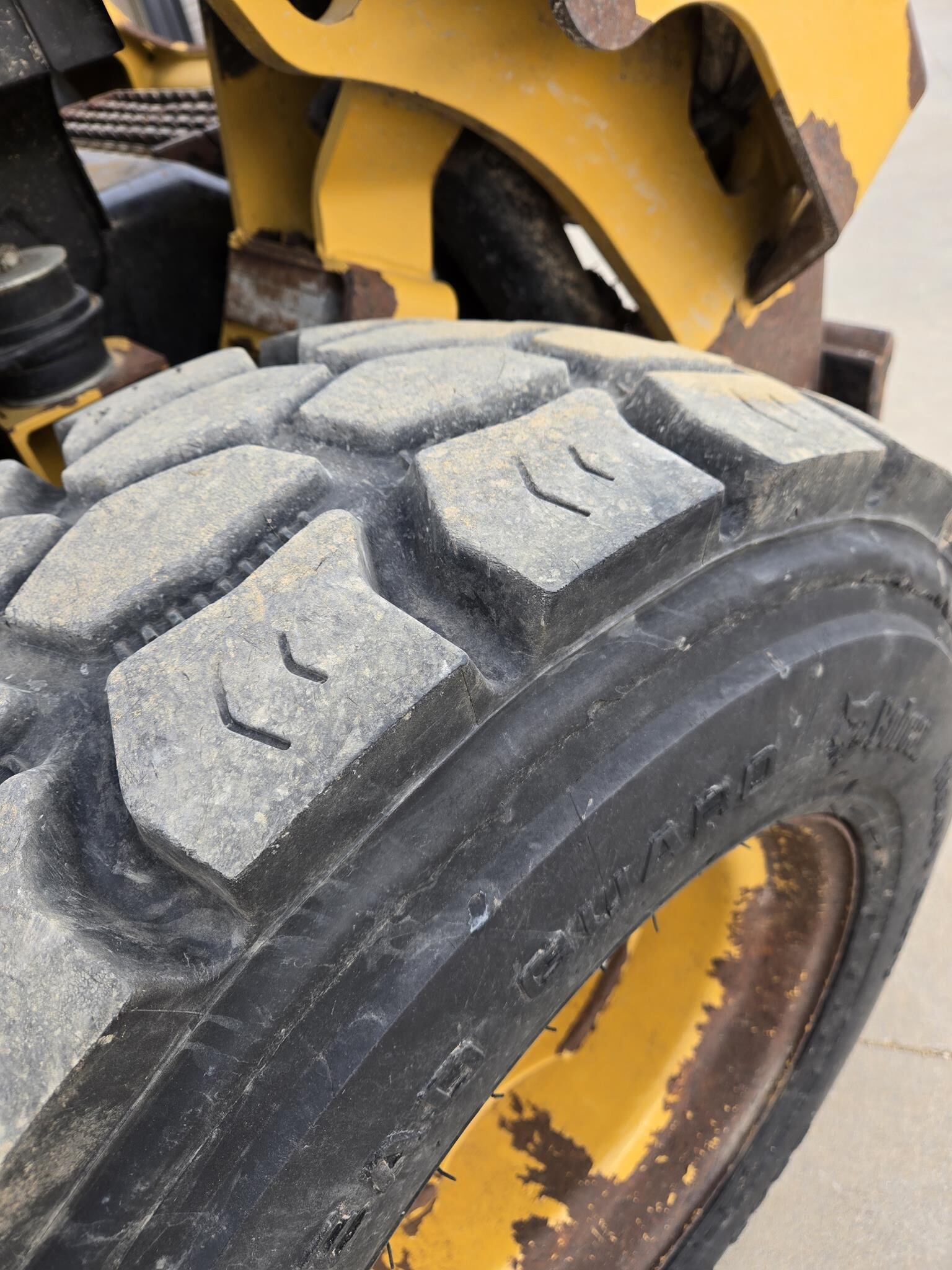 2014 Caterpillar 242D Skid Steer