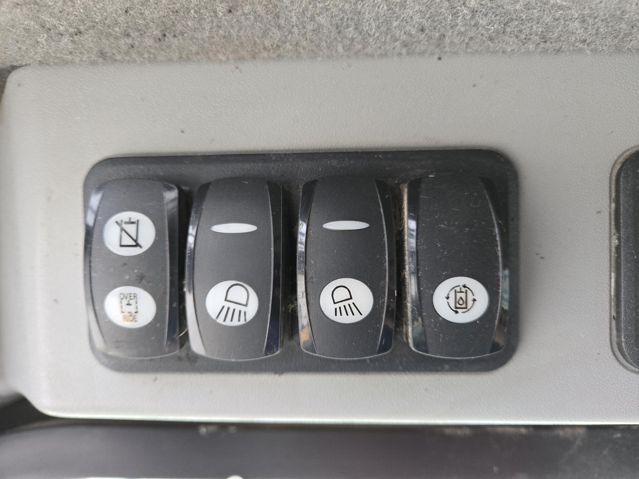 2014 Caterpillar 242D Skid Steer