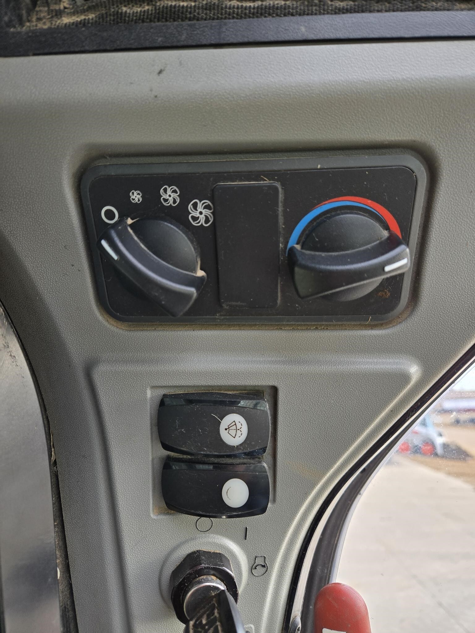 2014 Caterpillar 242D Skid Steer