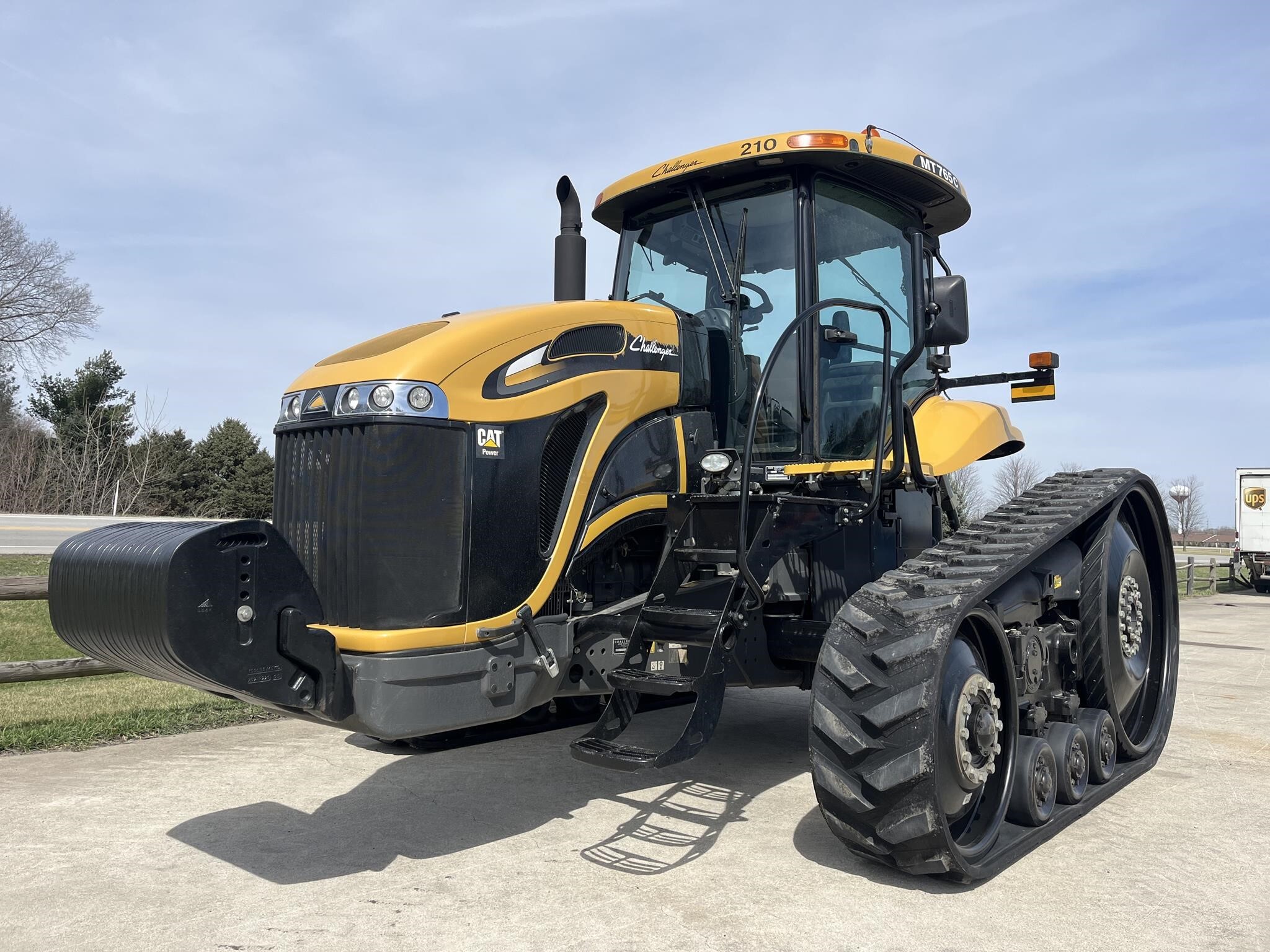 2010 Challenger MT765C Tractor