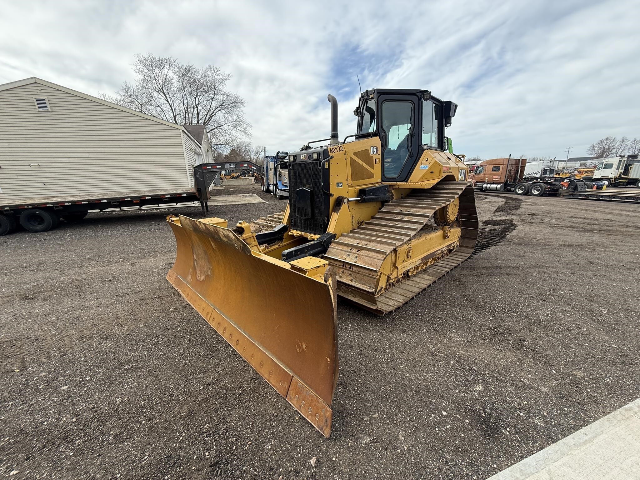 2020 Caterpillar D5 LGP Dozer