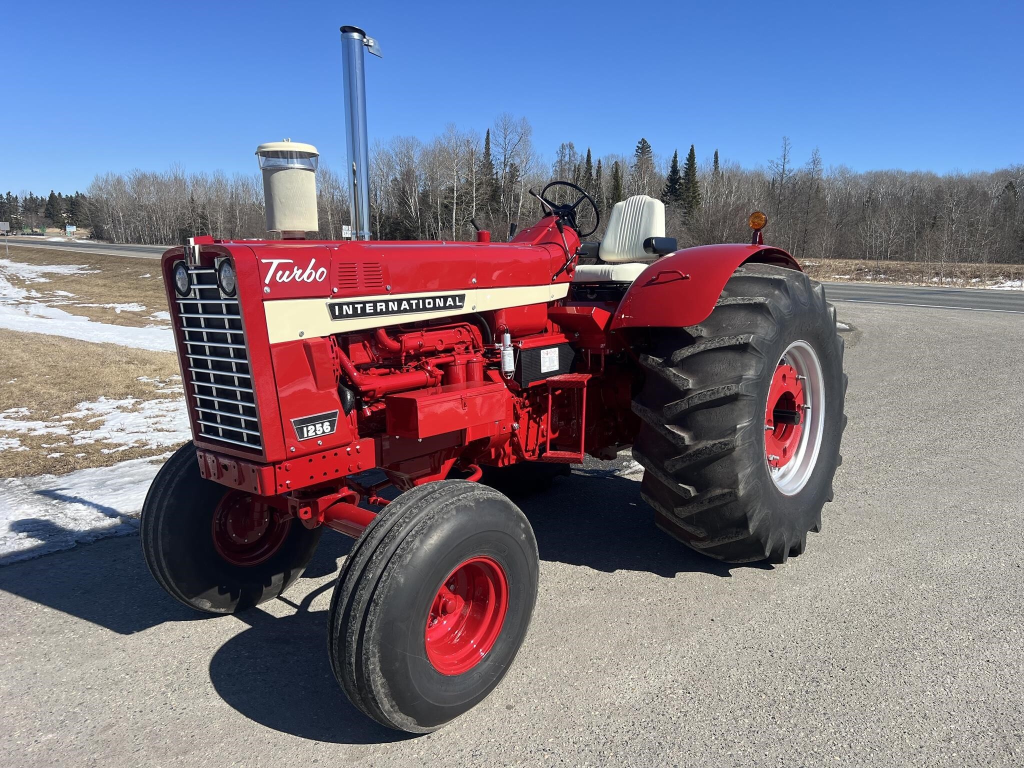 1968 International 1256 Tractor