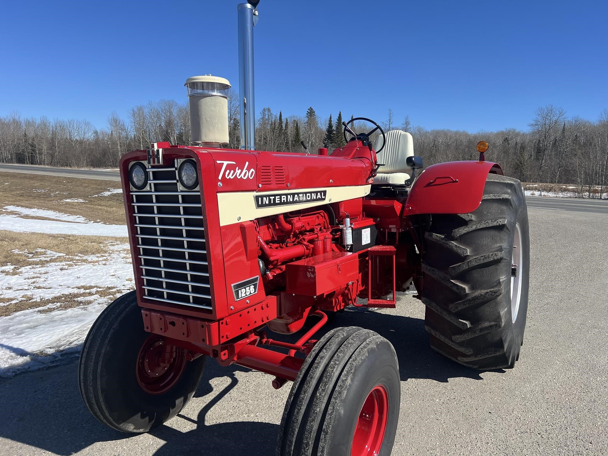 1968 International 1256 Tractor