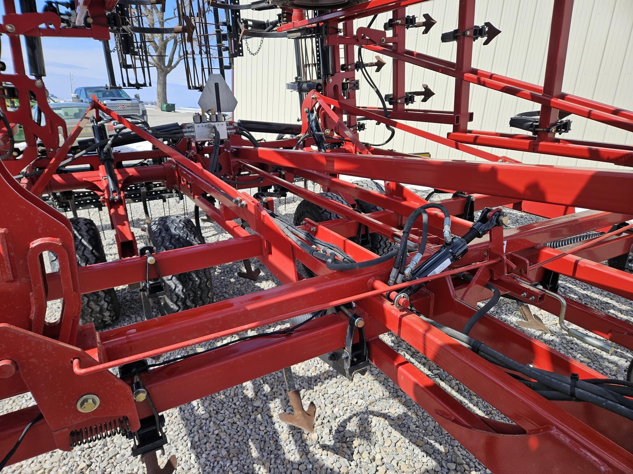 2017 Case IH Tiger-Mate 255 Field Cultivator