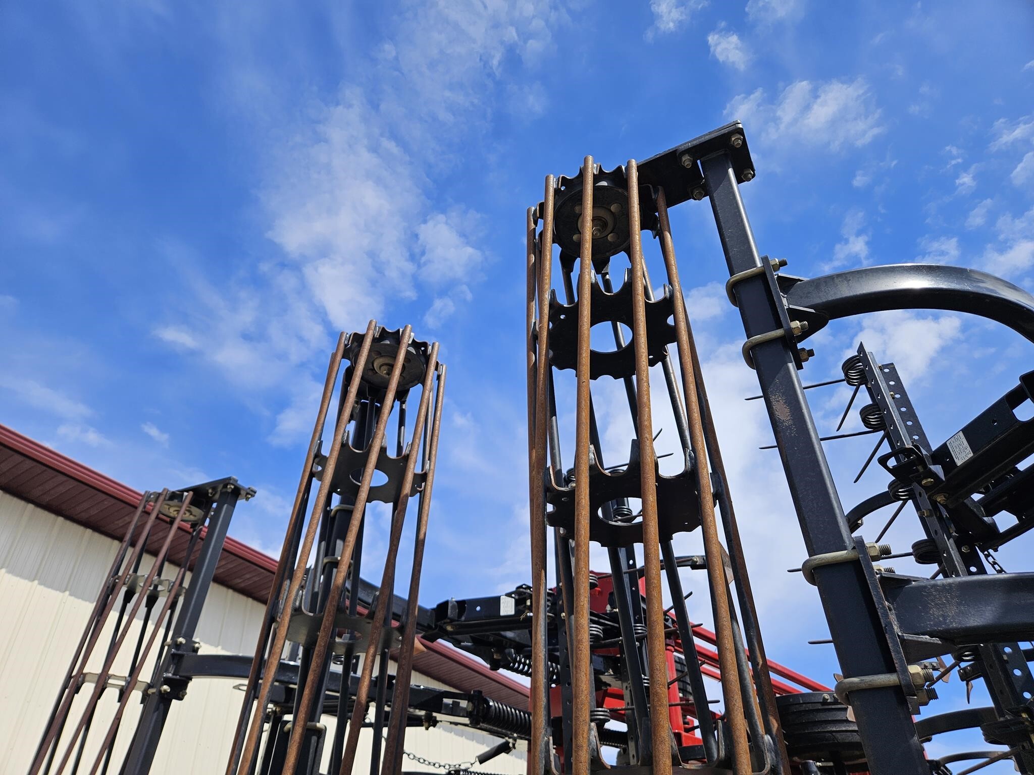 2017 Case IH Tiger-Mate 255 Field Cultivator