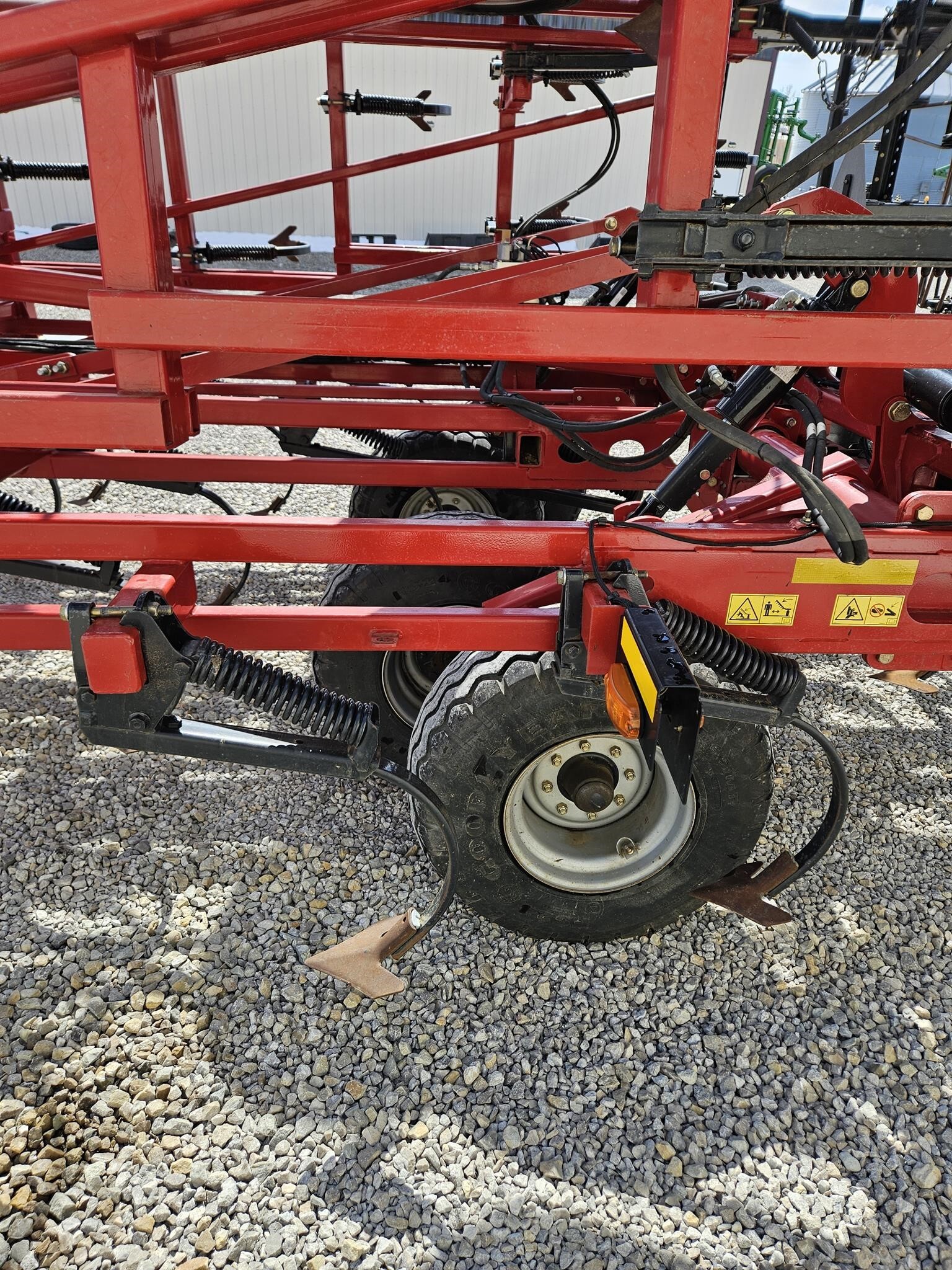 2017 Case IH Tiger-Mate 255 Field Cultivator