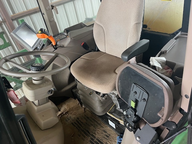 2022 John Deere R4023 Self-Propelled Sprayer