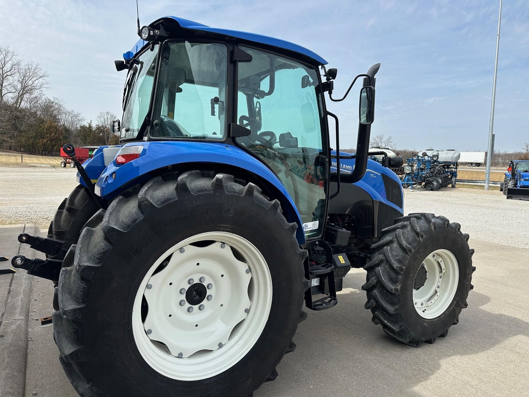 2022 New Holland T5.120 Tractor