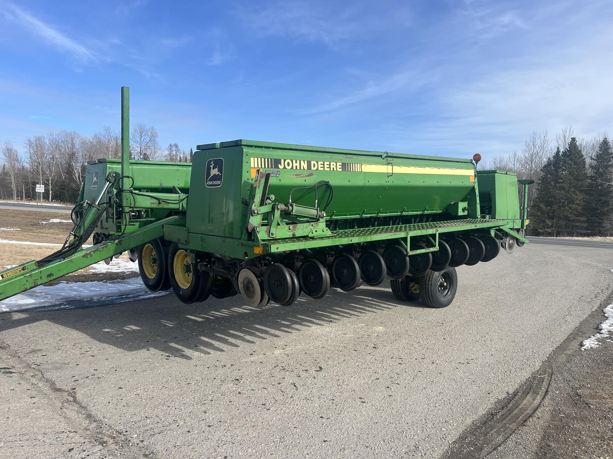 1993 John Deere 455 Drill