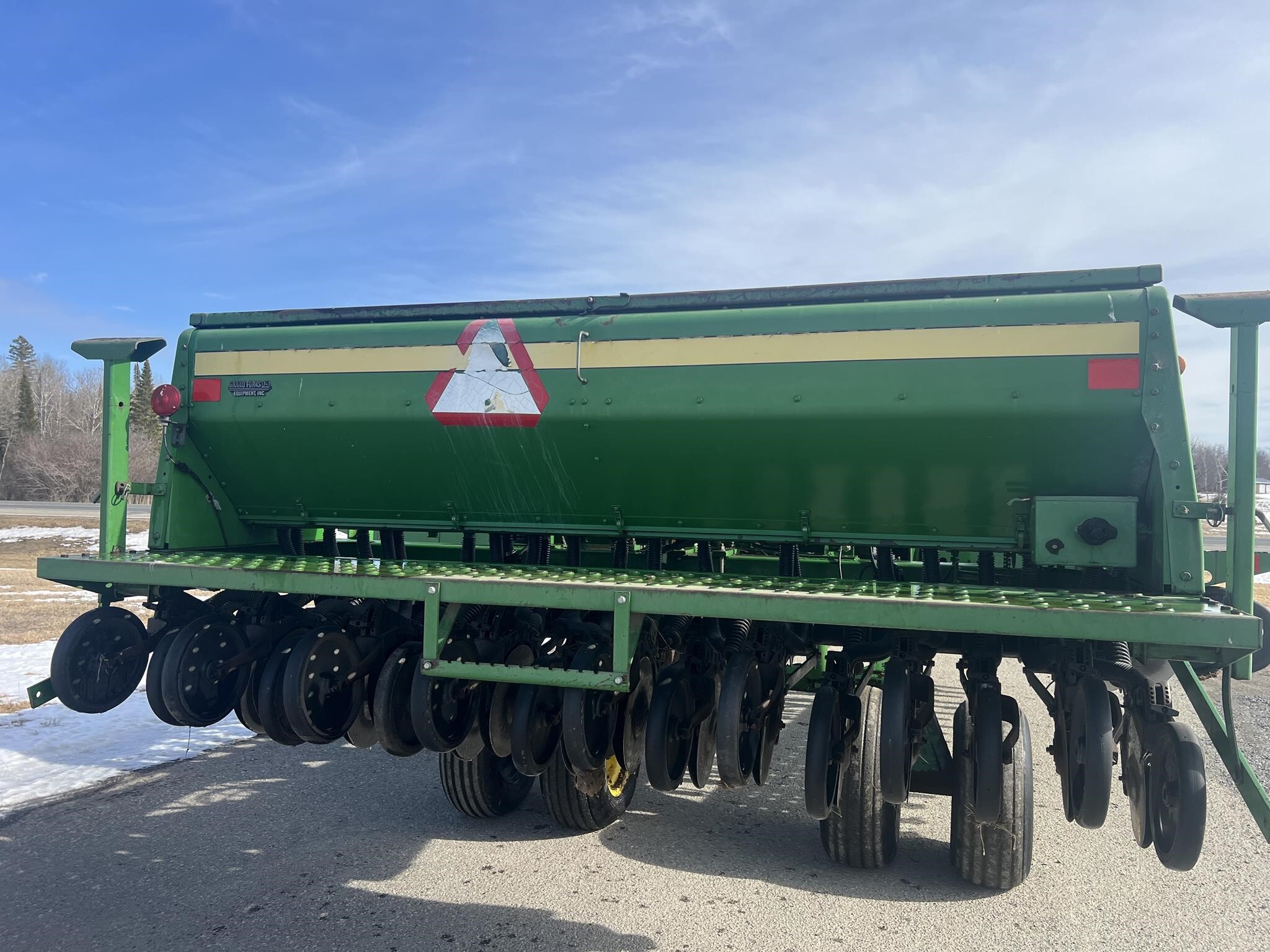 1993 John Deere 455 Drill