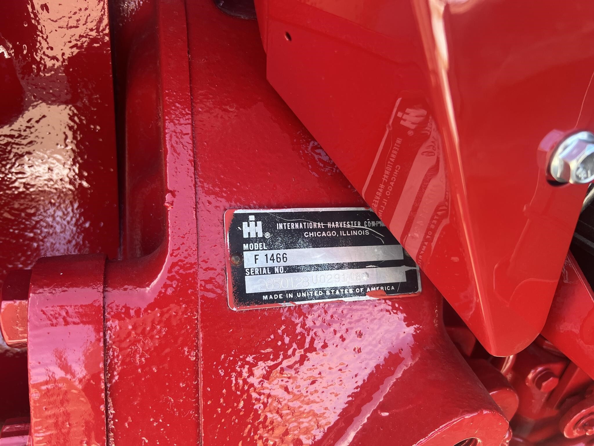 1975 International Harvester 1466 Tractor