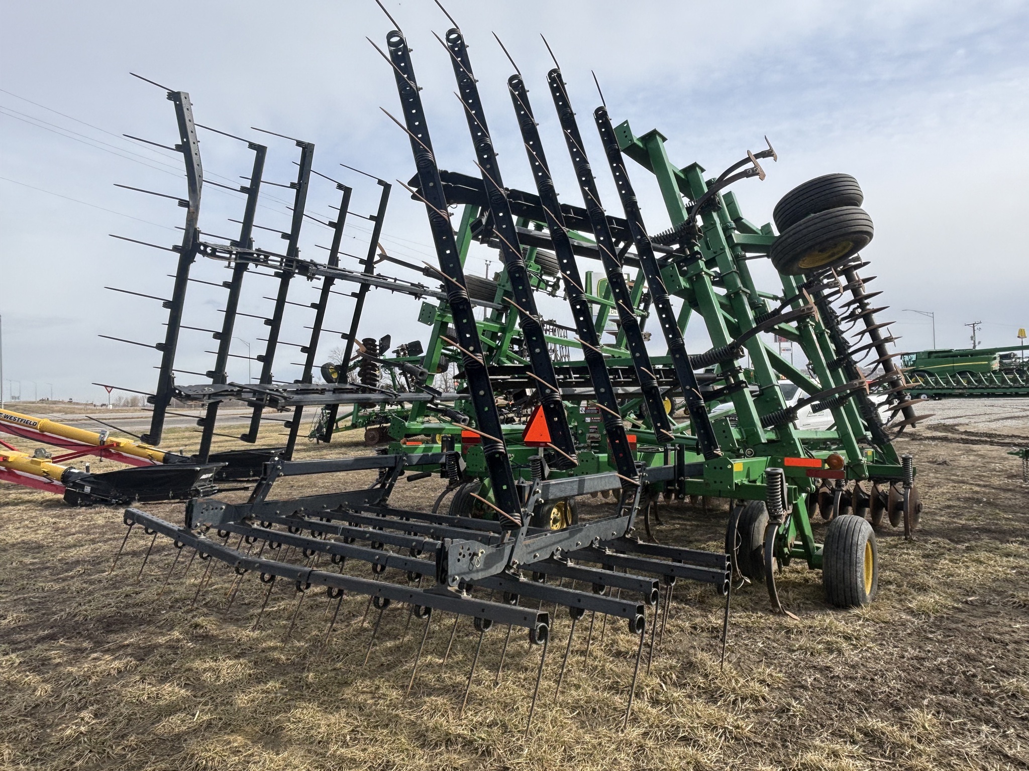 2009 John Deere 2310 Soil Finisher