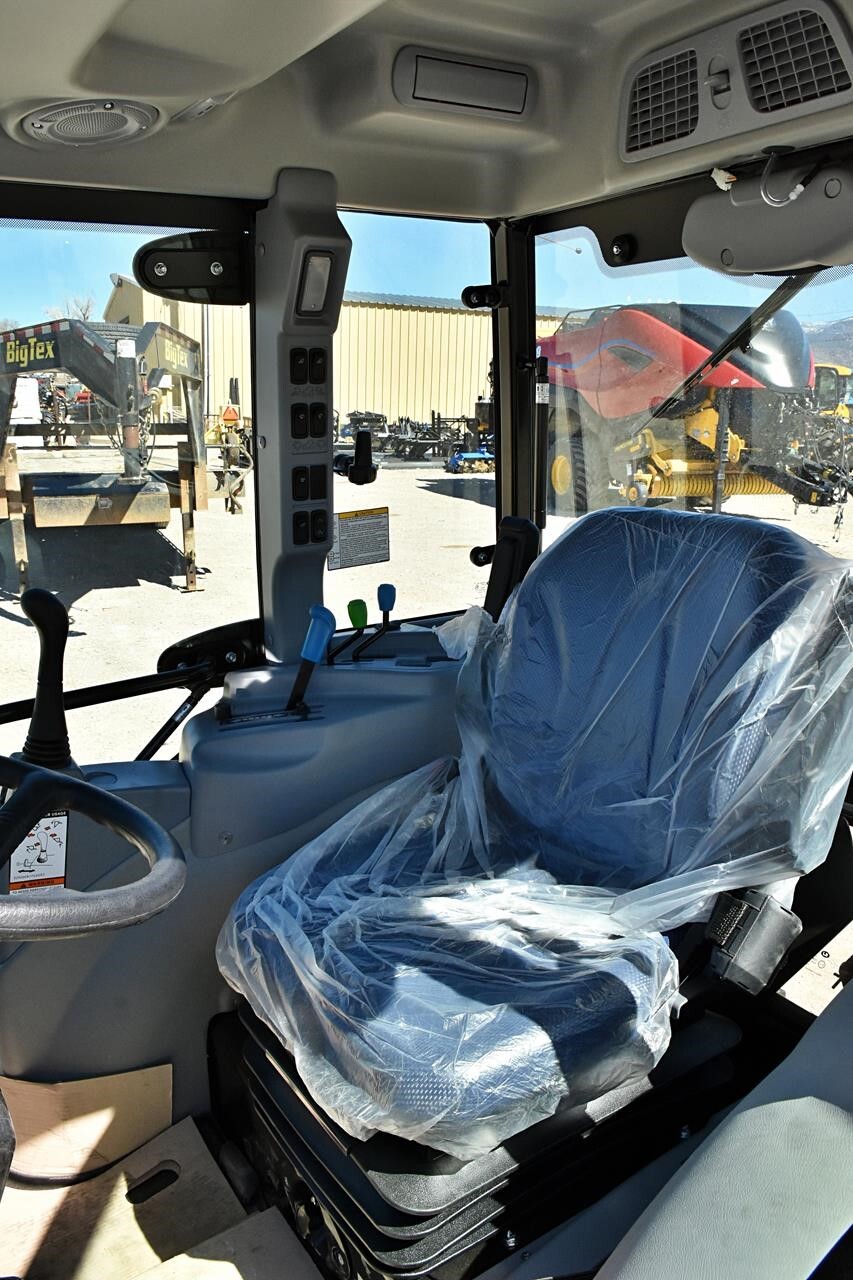 2024 New Holland Boomer 40 Tractor