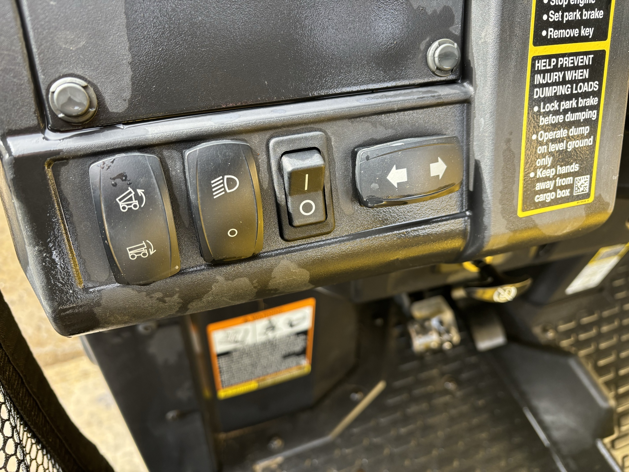 2019 John Deere XUV 835M ATVs and Utility Vehicle