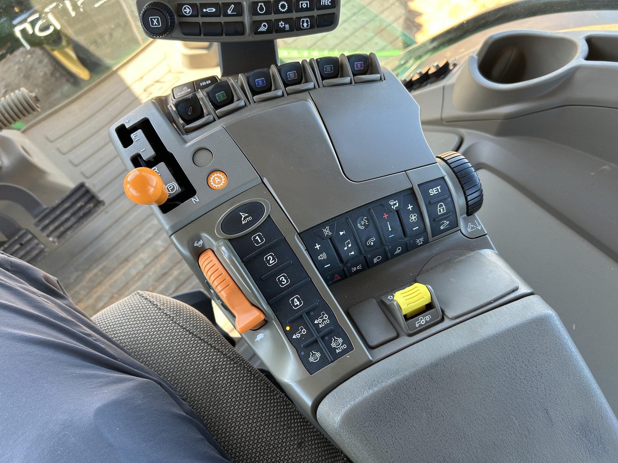 2024 John Deere 8R 310 Tractor