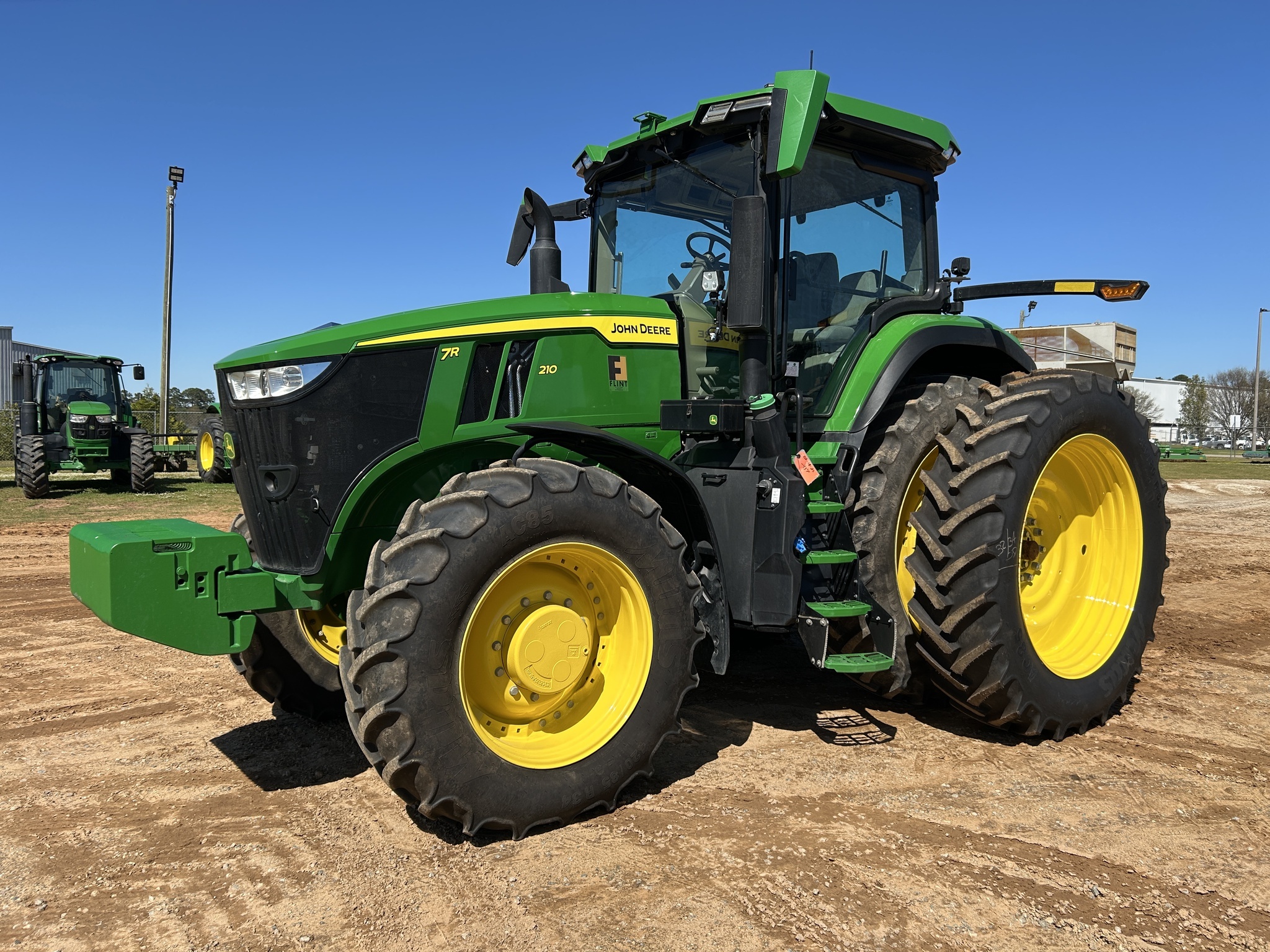 2023 John Deere 7R 210 Tractor