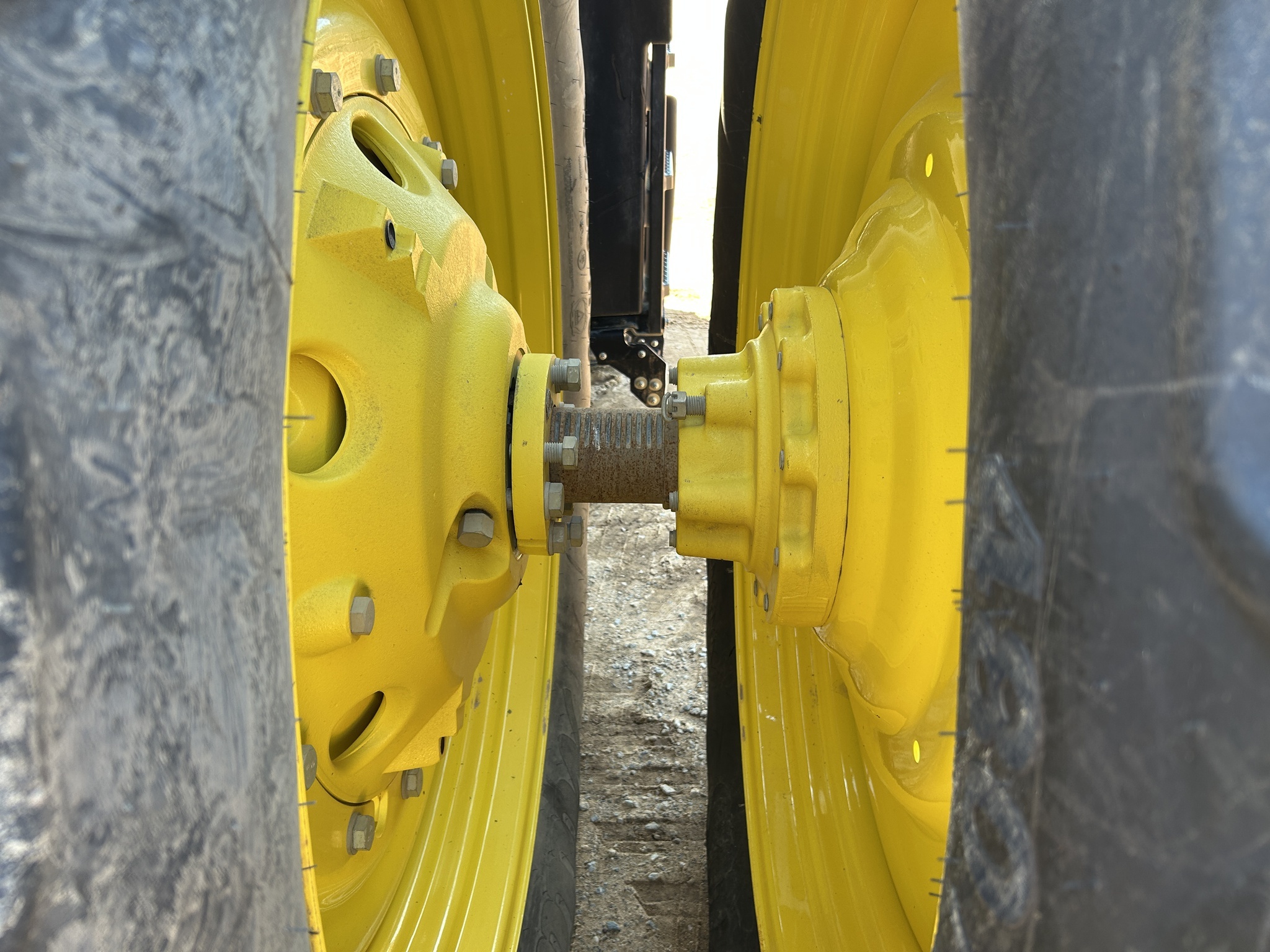 2023 John Deere 7R 210 Tractor