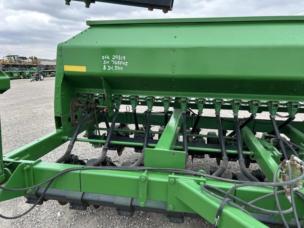  John Deere 1590 Drill