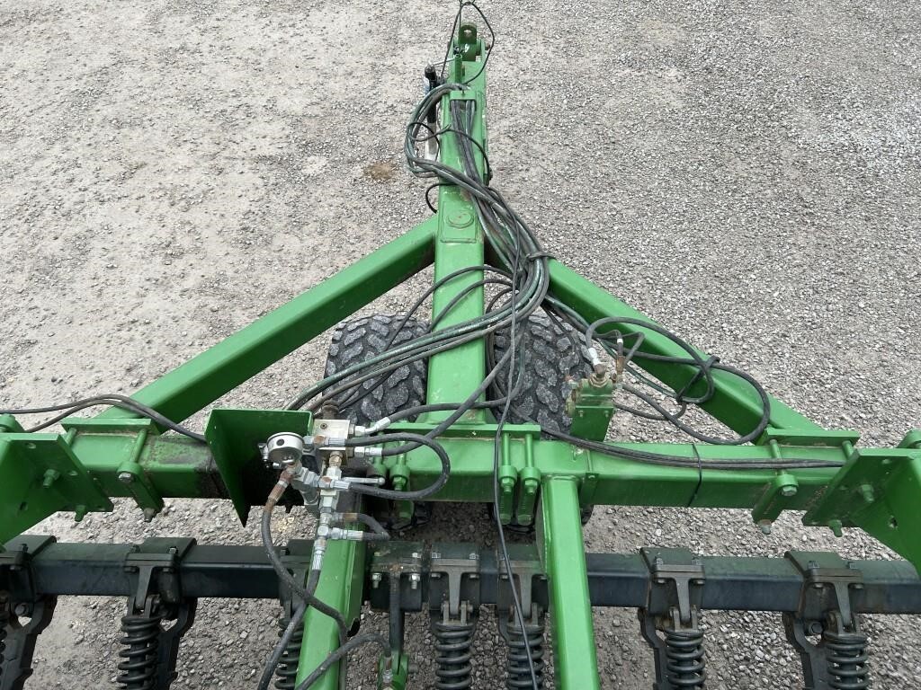  John Deere 1590 Drill