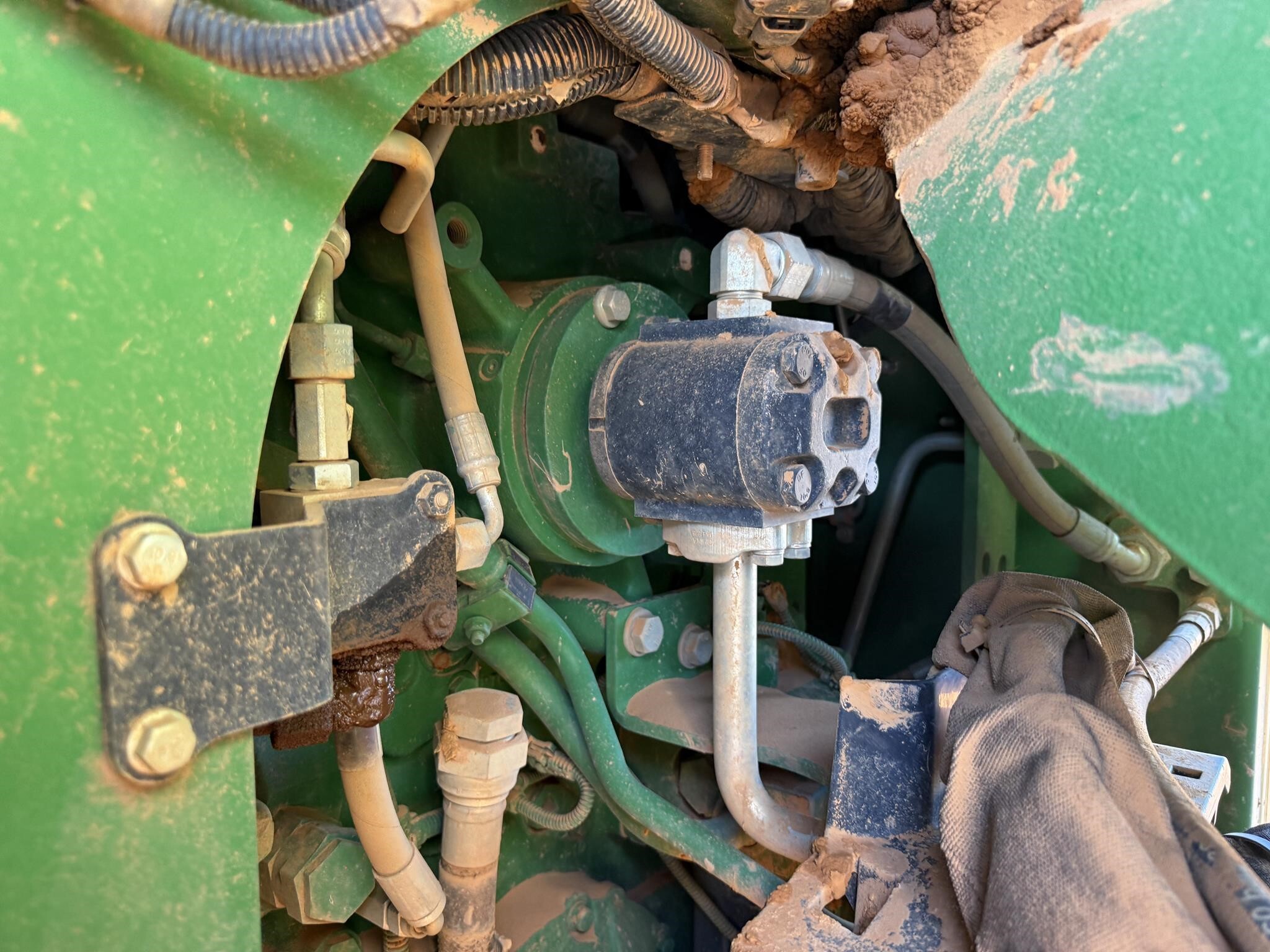 2021 John Deere 9620R Tractor