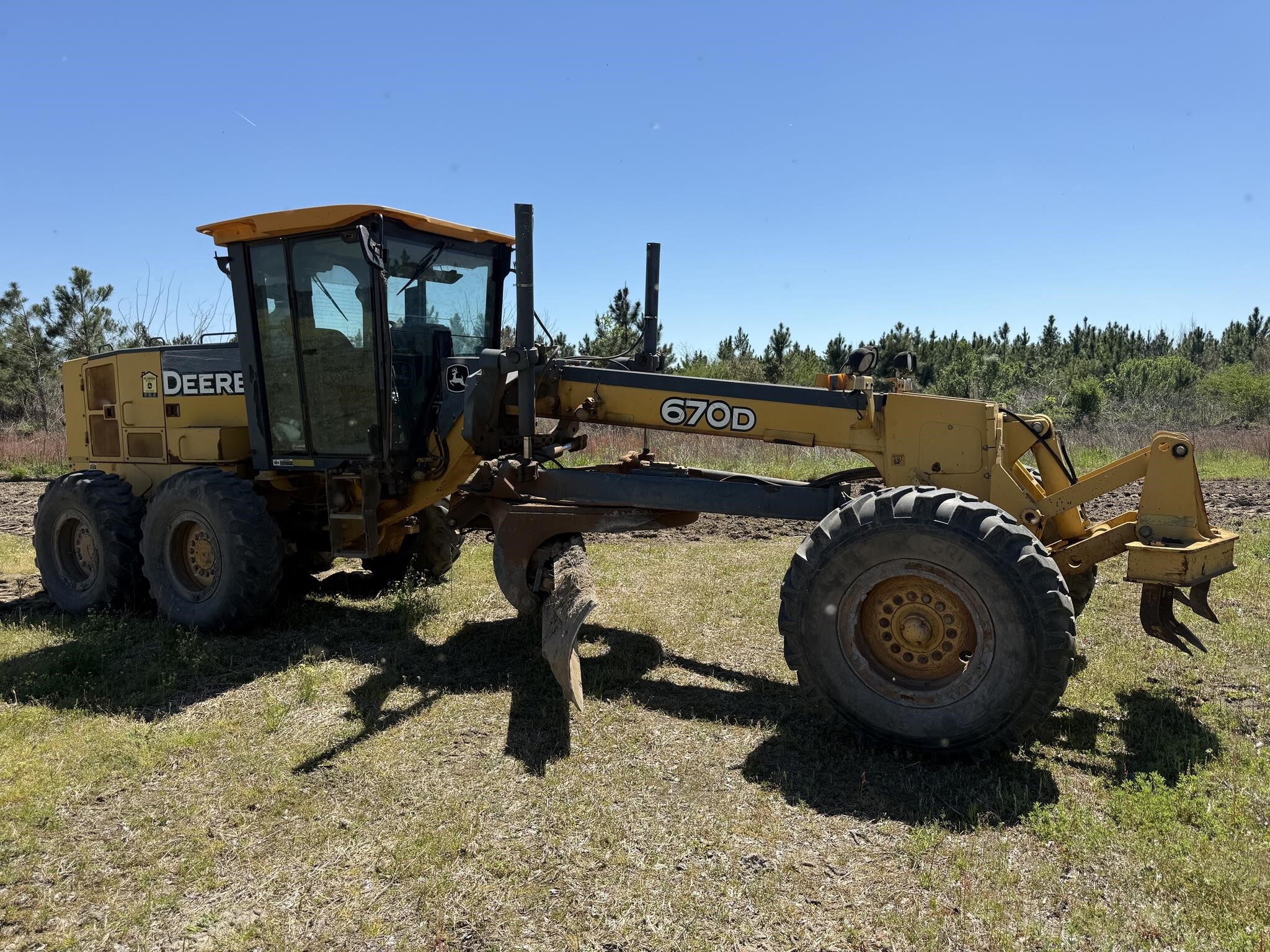 2005 Deere 670D Miscellaneous