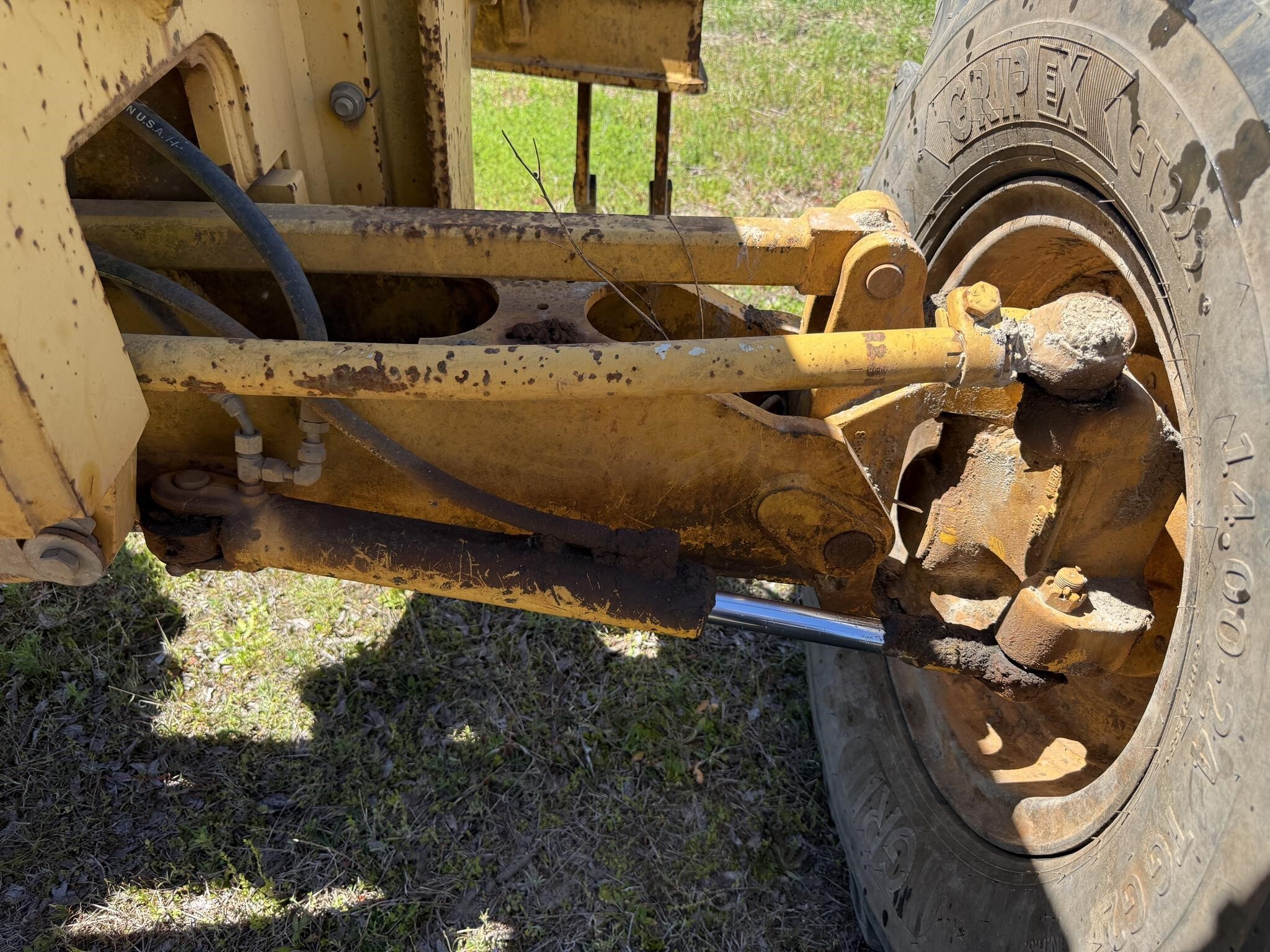 2005 Deere 670D Miscellaneous