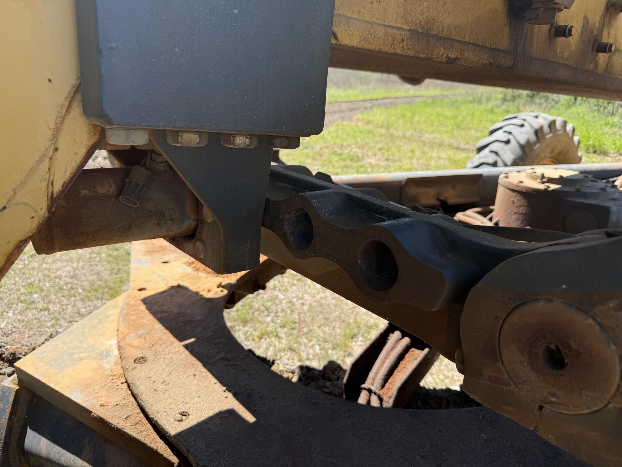 2005 Deere 670D Miscellaneous