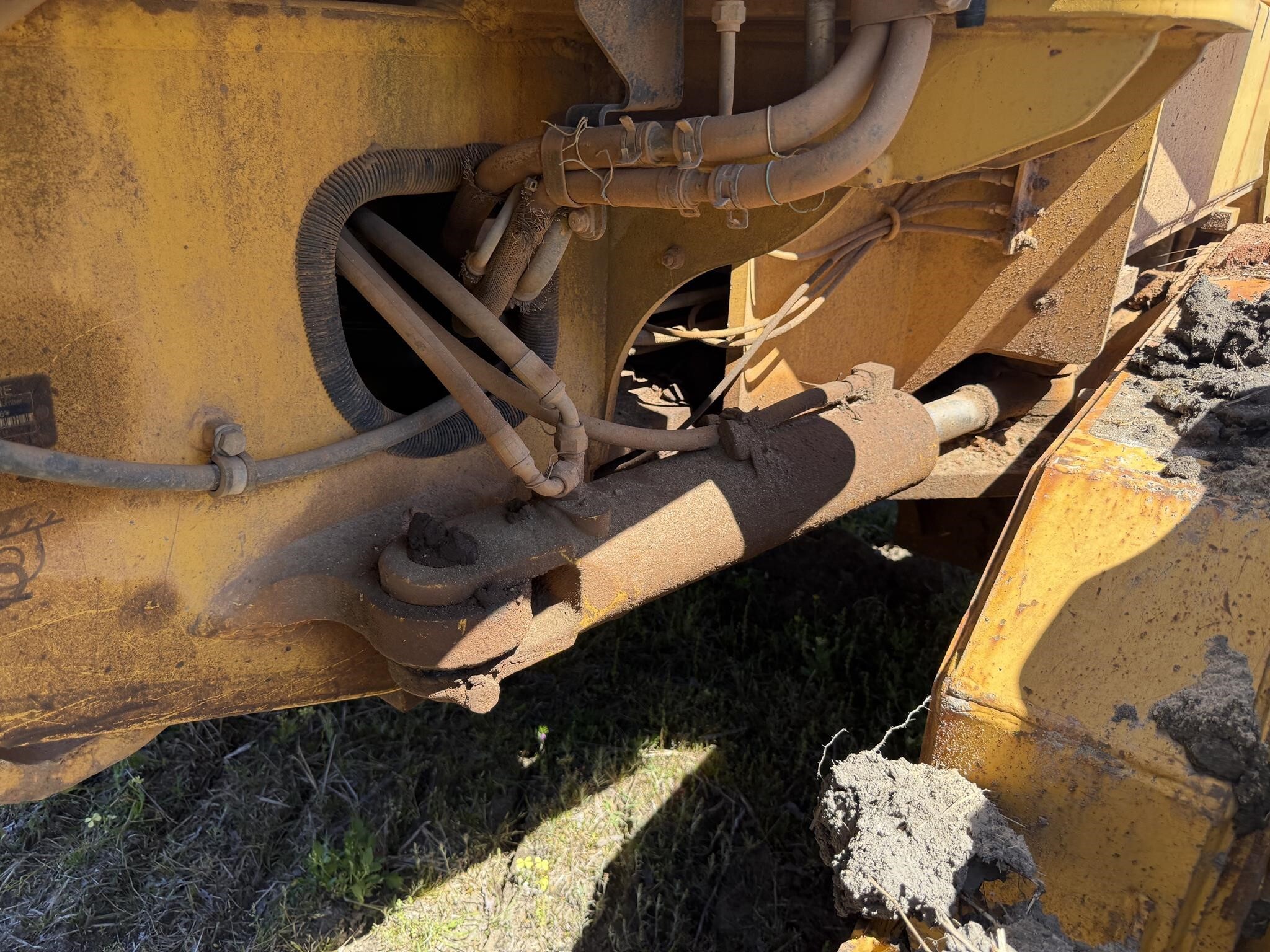 2005 Deere 670D Miscellaneous