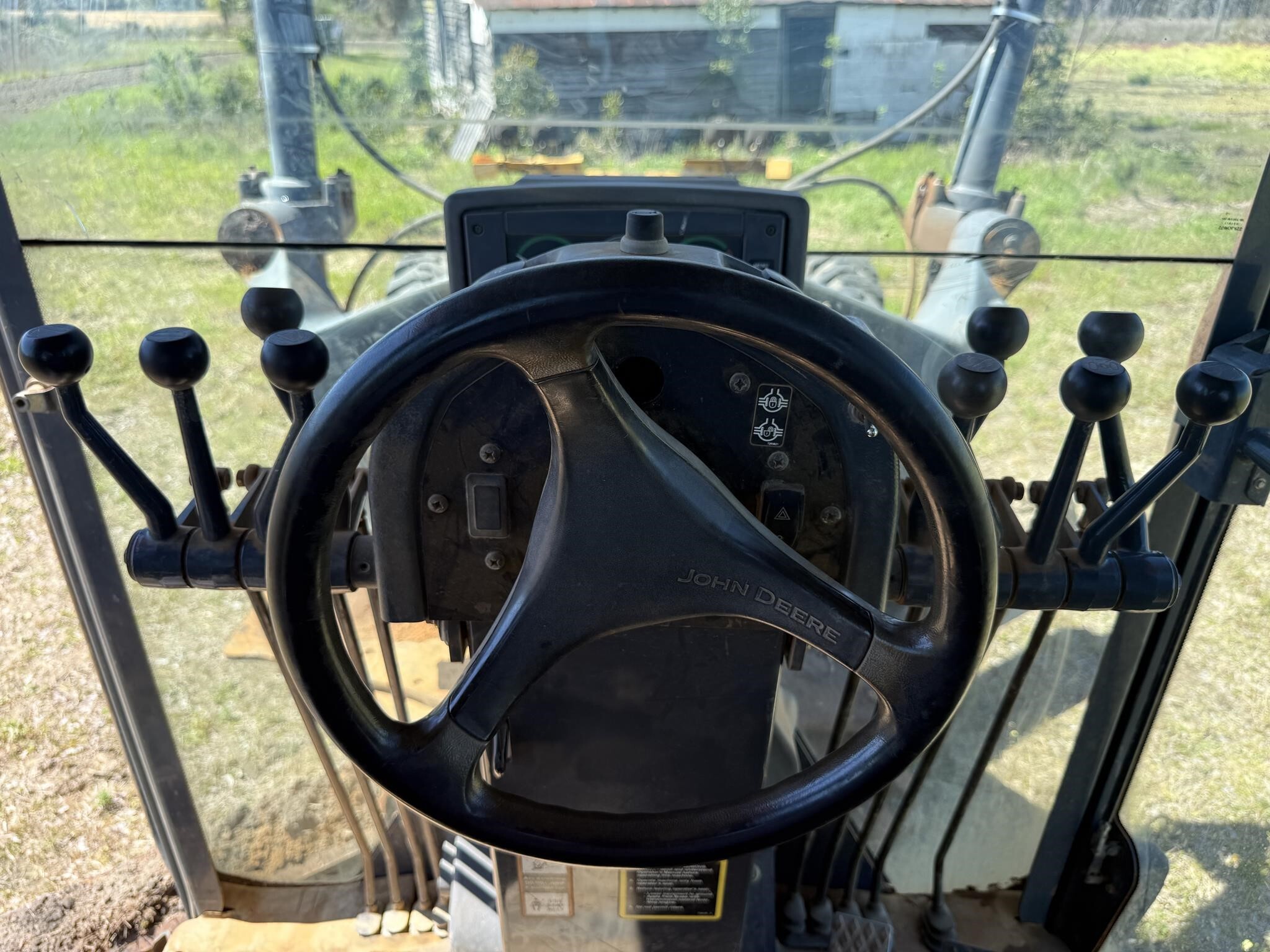 2005 Deere 670D Miscellaneous