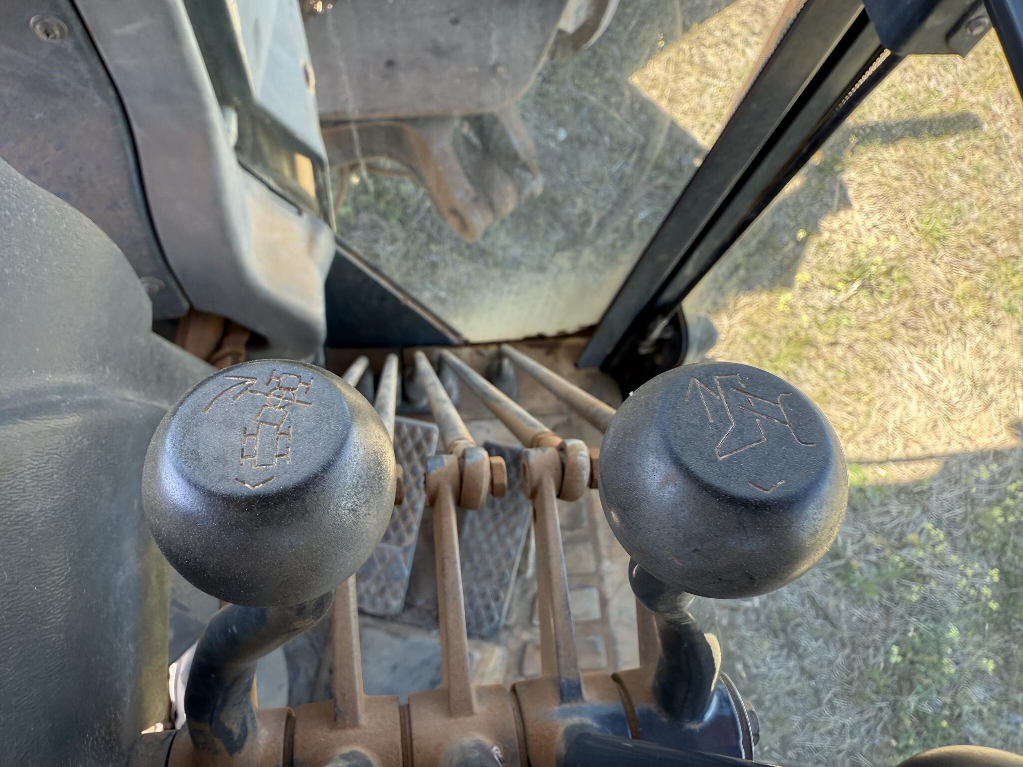 2005 Deere 670D Miscellaneous