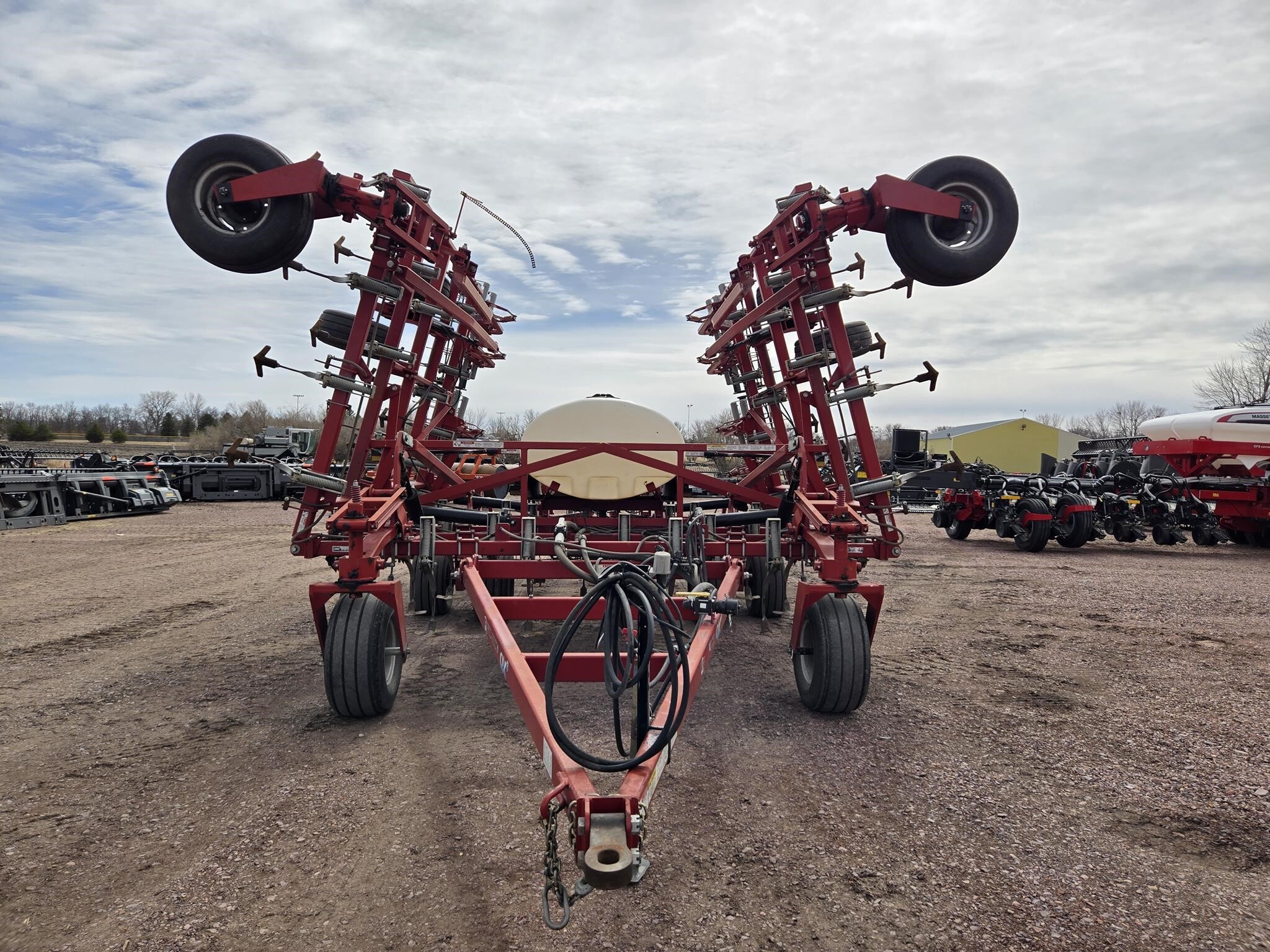 2010 Wil-Rich Quad X-2 Field Cultivator
