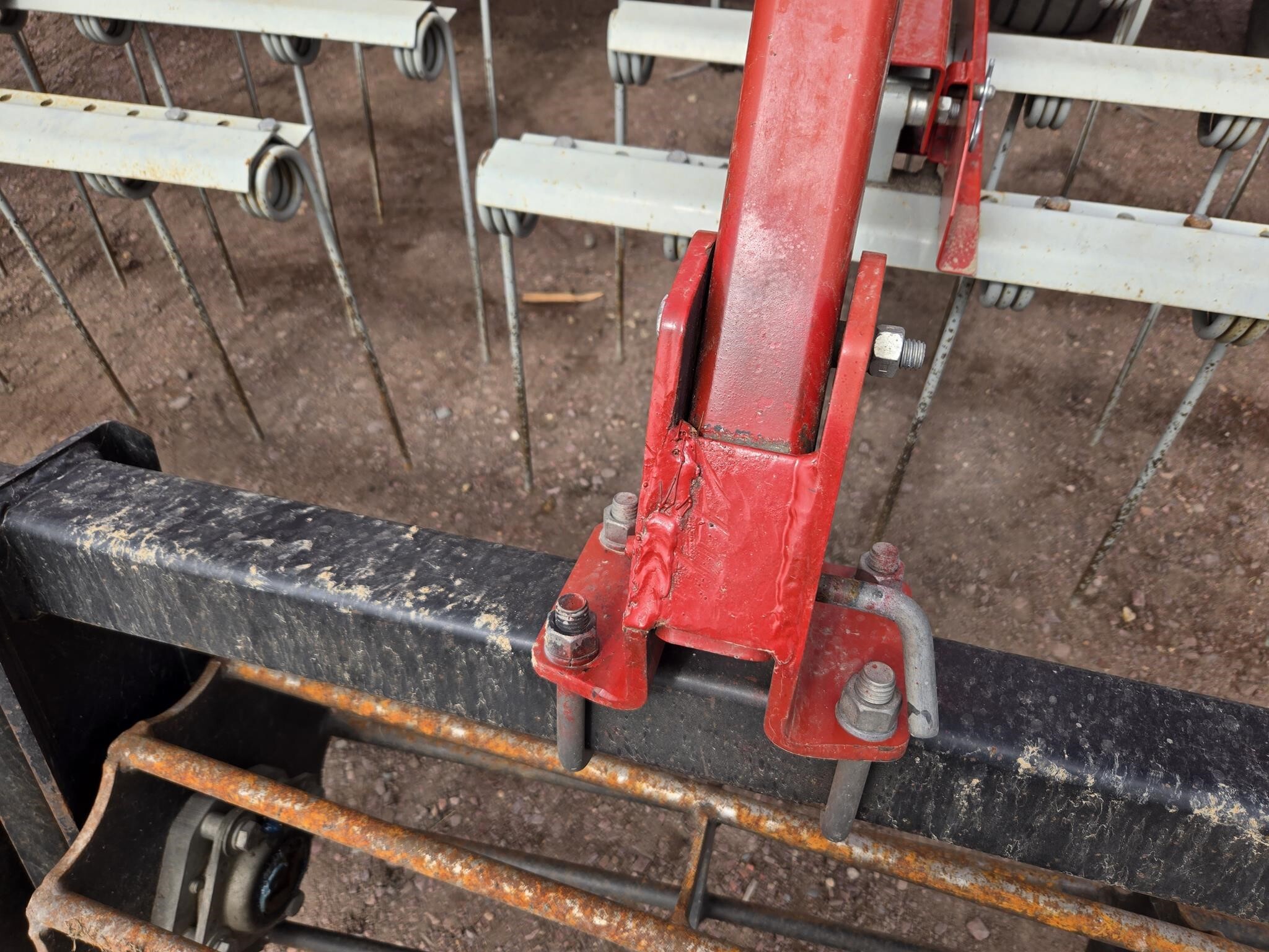 2010 Wil-Rich Quad X-2 Field Cultivator