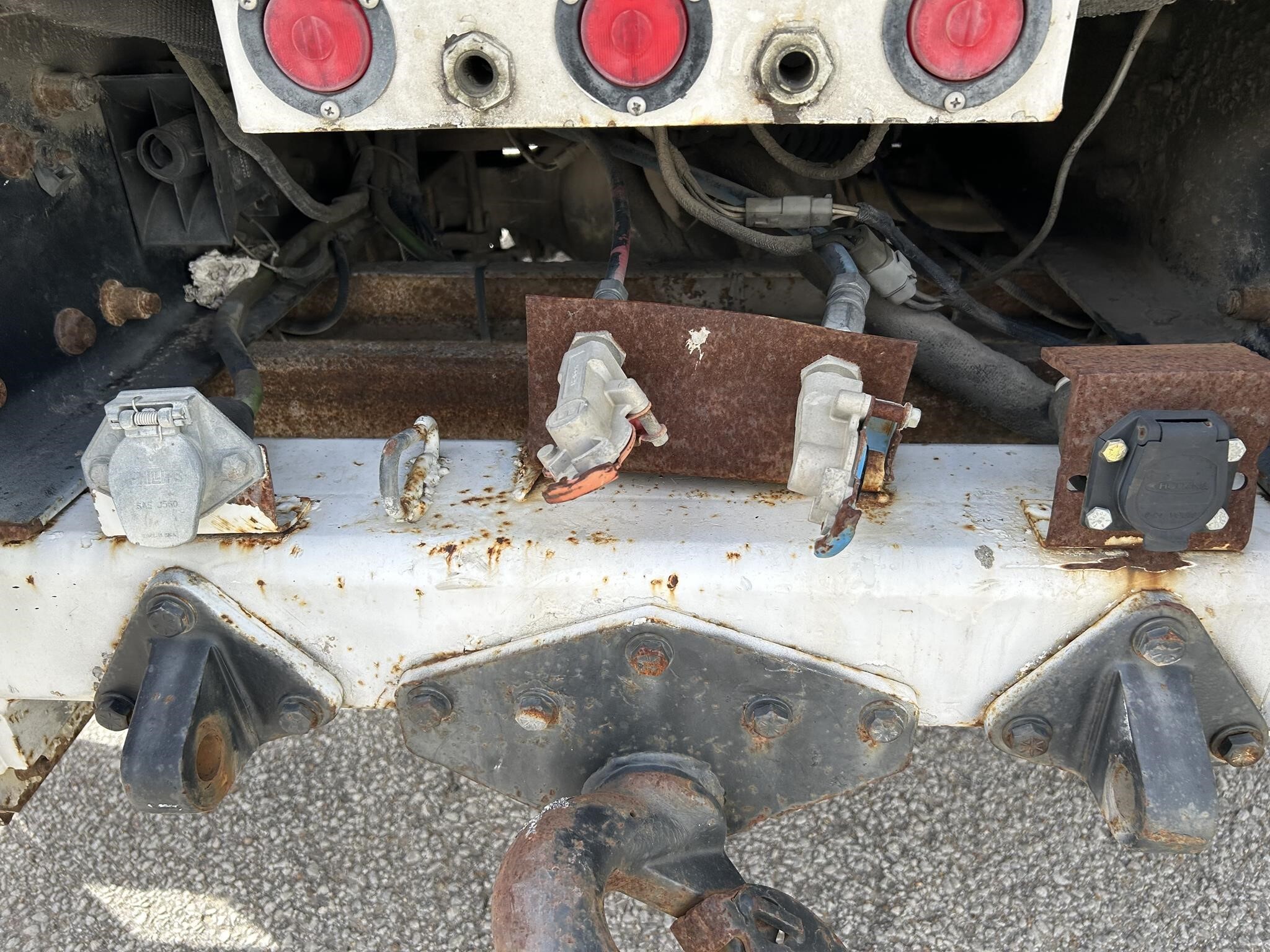 2007 Altec DM47TR Crane