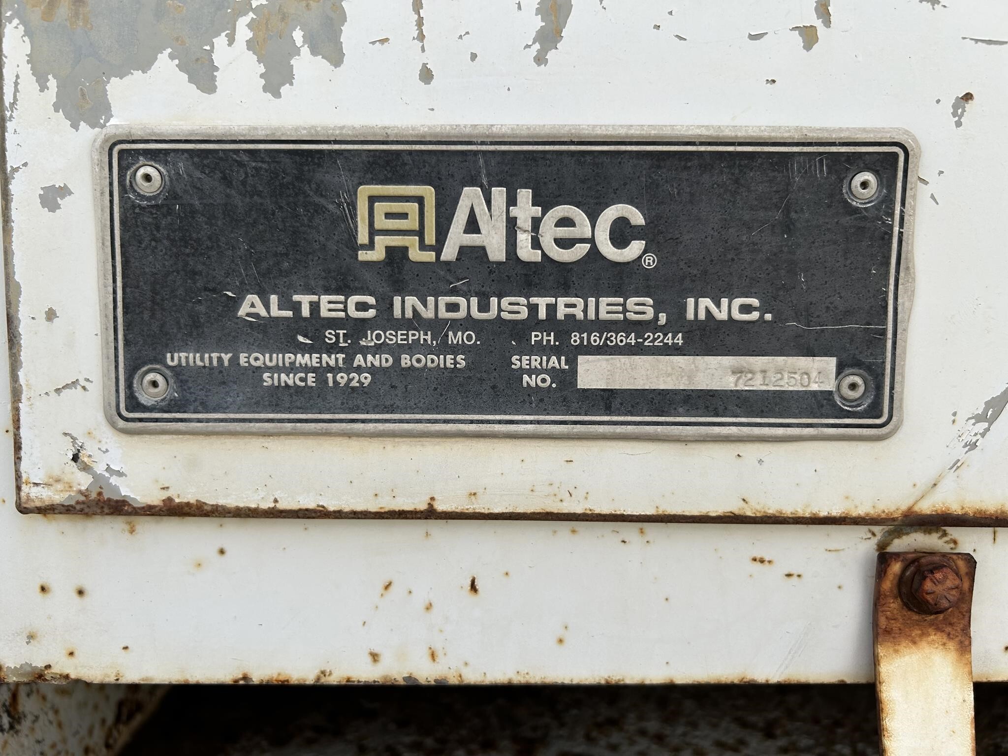 2007 Altec DM47TR Crane