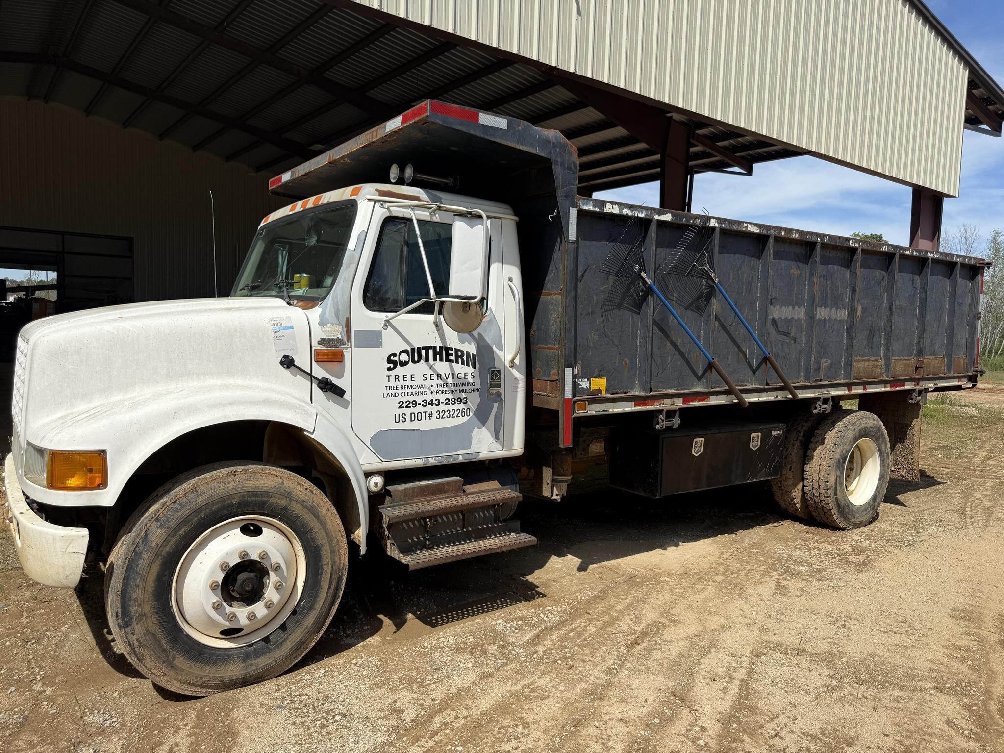 2000 International 4700 Dump Trucks/Trailer