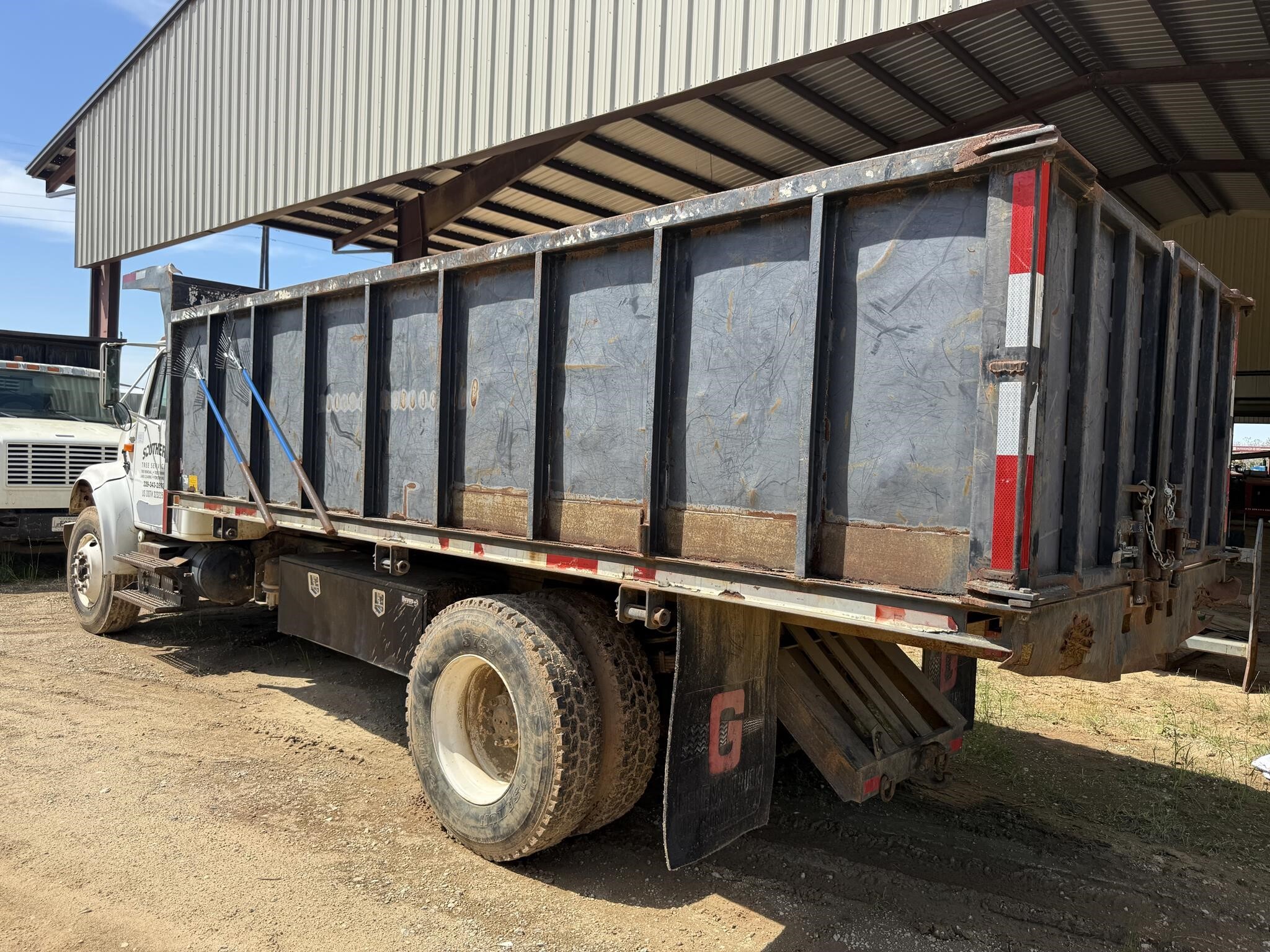 2000 International 4700 Dump Trucks/Trailer