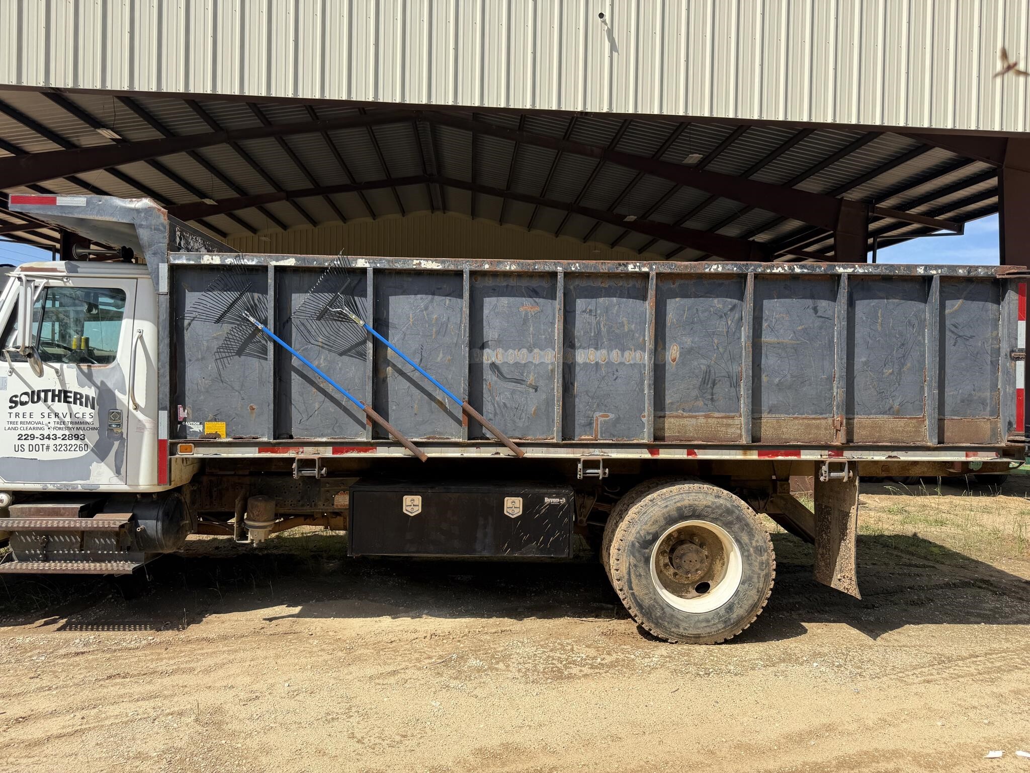 2000 International 4700 Dump Trucks/Trailer