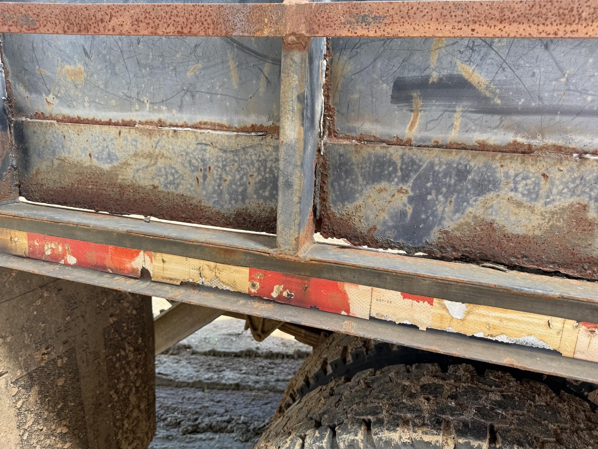 2000 International 4700 Dump Trucks/Trailer