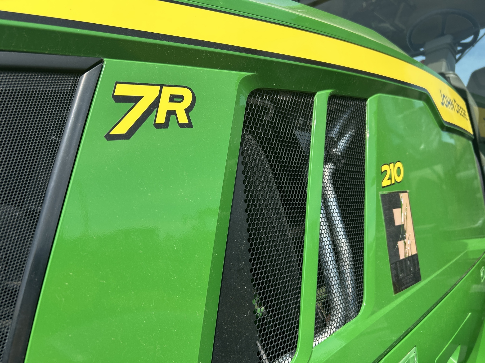 2023 John Deere 7R 210 Tractor