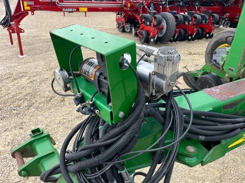 2008 John Deere 1770NT Planter