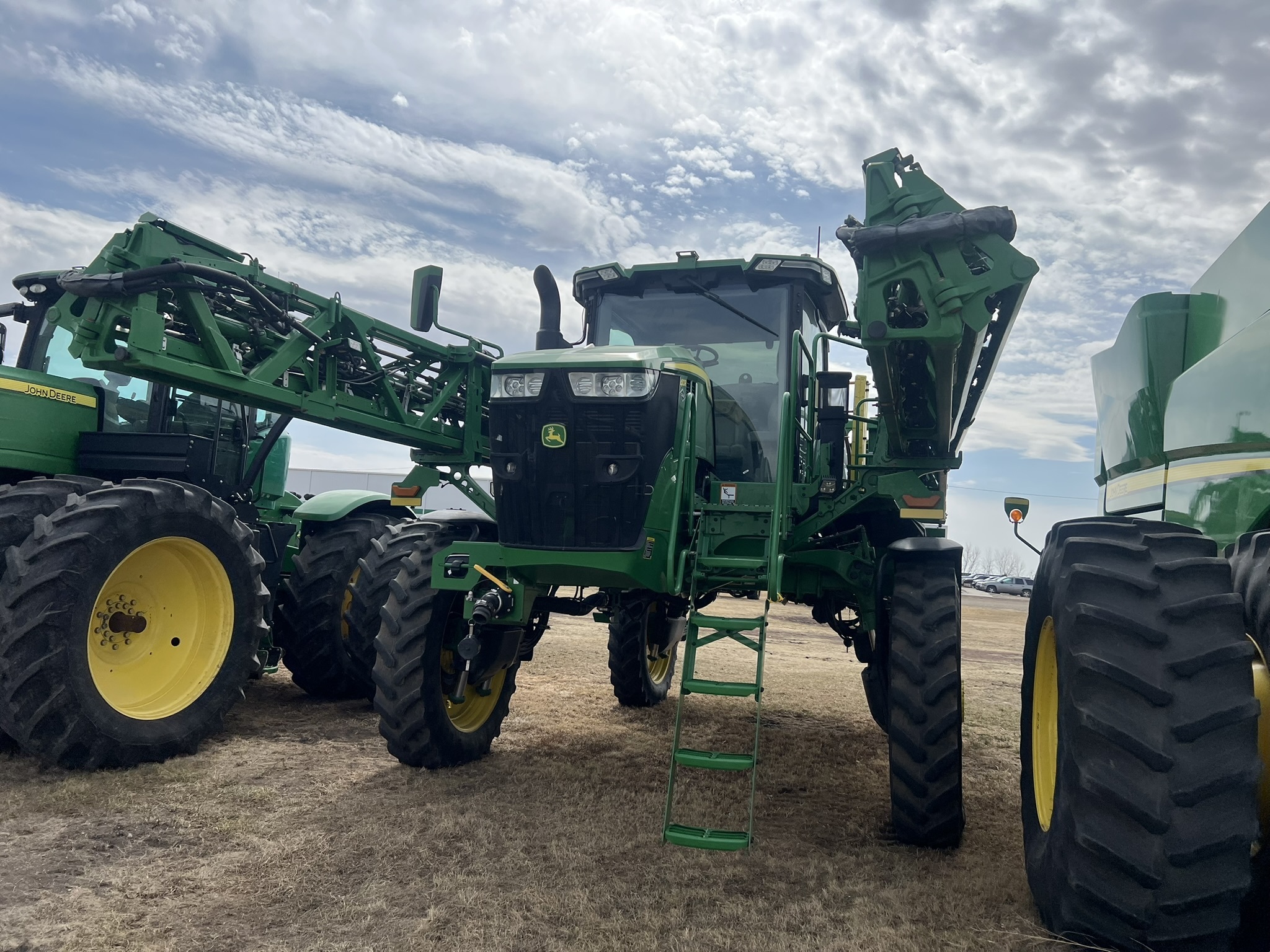 2022 John Deere 410R Self-Propelled Sprayer