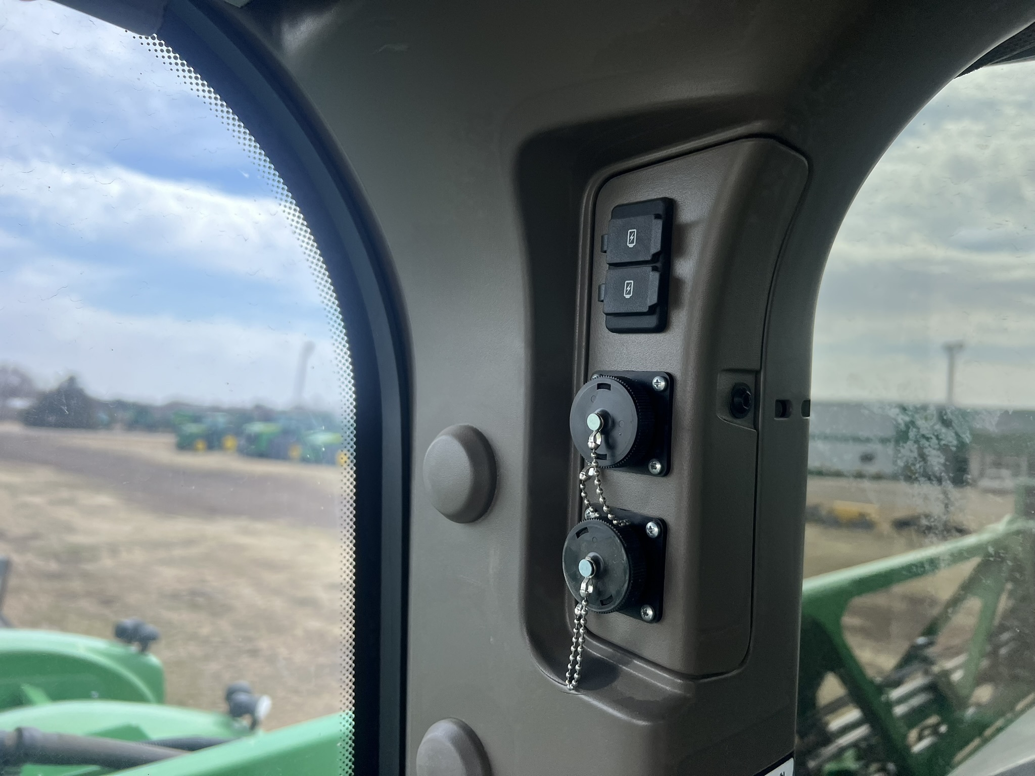 2022 John Deere 410R Self-Propelled Sprayer