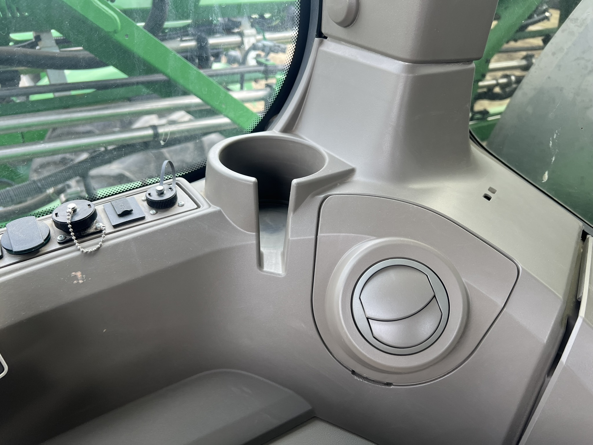 2022 John Deere 410R Self-Propelled Sprayer