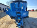  Patz 1100 SERIES 420 Feed Wagon