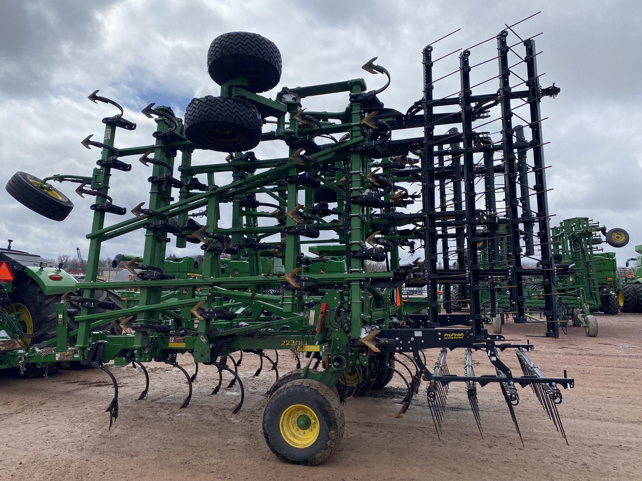 2024 John Deere 2230LL  38'6" Field Cultivator