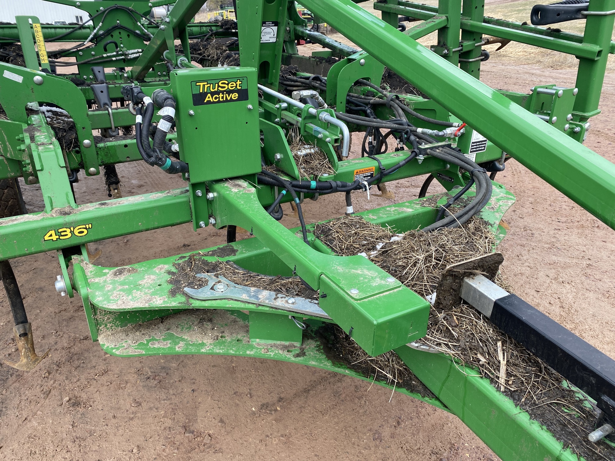 2024 John Deere 2230LL  38'6" Field Cultivator