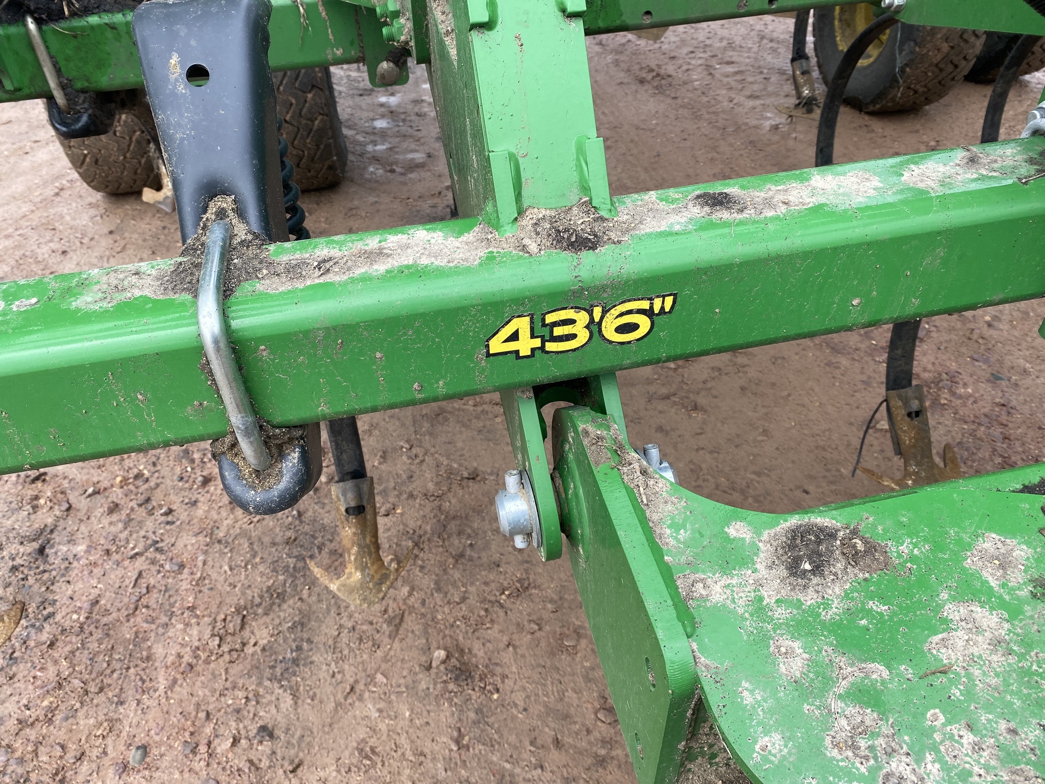 2024 John Deere 2230LL  38'6" Field Cultivator
