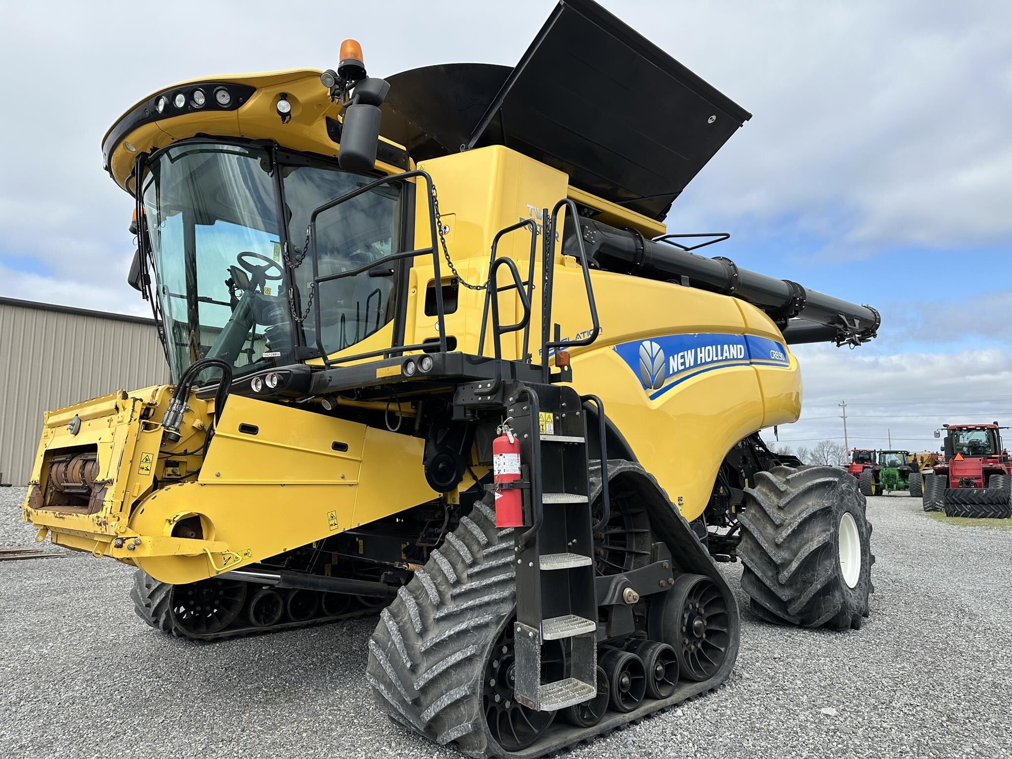 2018 New Holland CR8.90 Combine